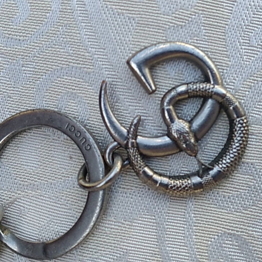 Gucci Keychain - Picture 2 of 9